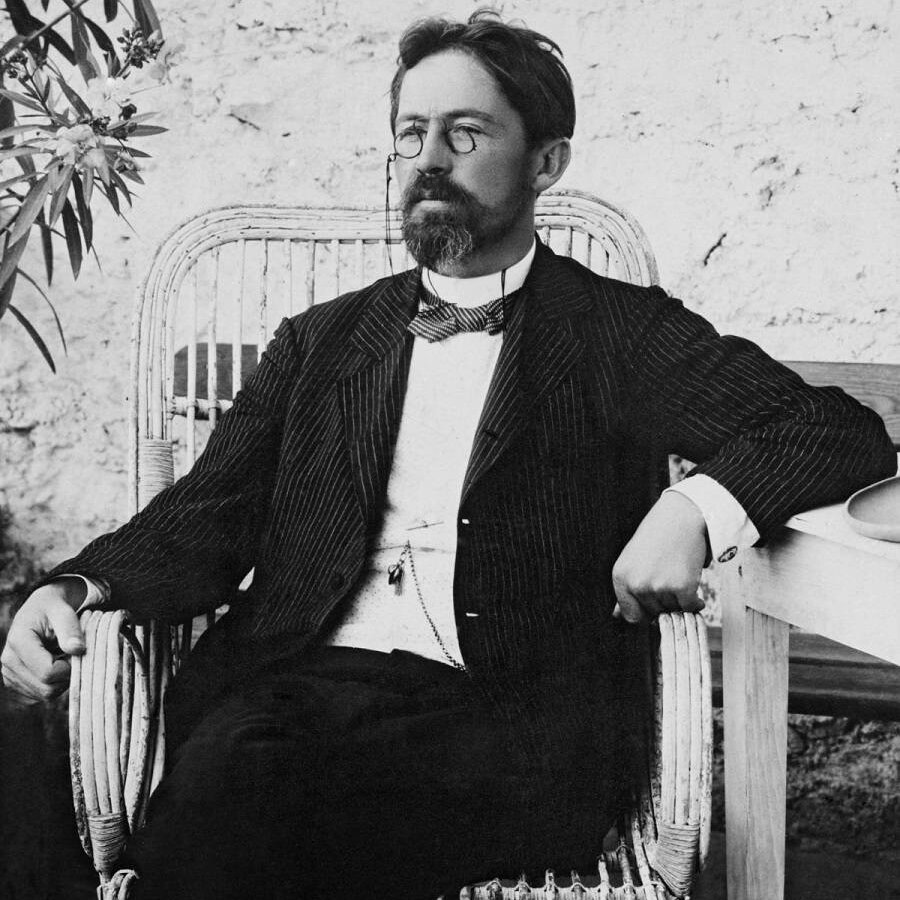 Это в своем доме в Ялте