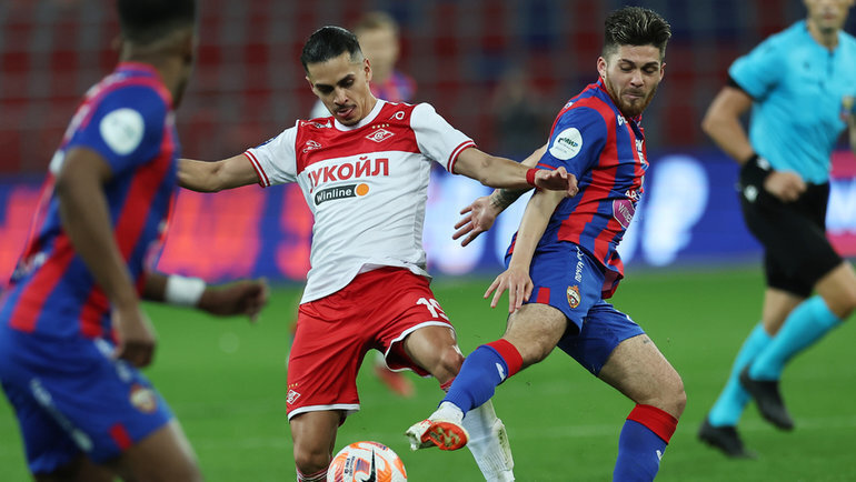    Хесус Медина в борьбе с Мендесом.Александр Федоров