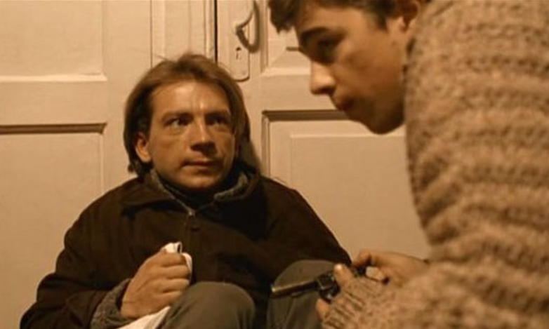 Фильм Дмитрия Астрахана "Ты у меня одна" 1993 года является очень хорошим представителем российского кино 90-х годов.-21