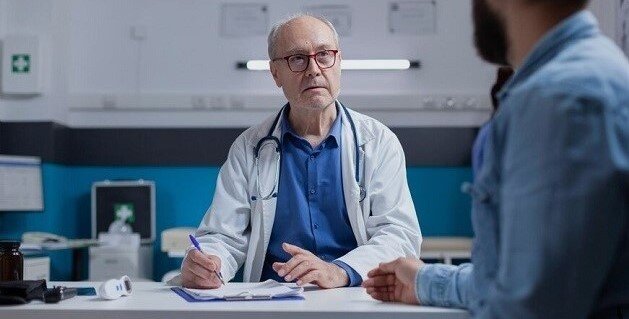 Всем мужчинам после 45 лет показан регулярный осмотр уролога