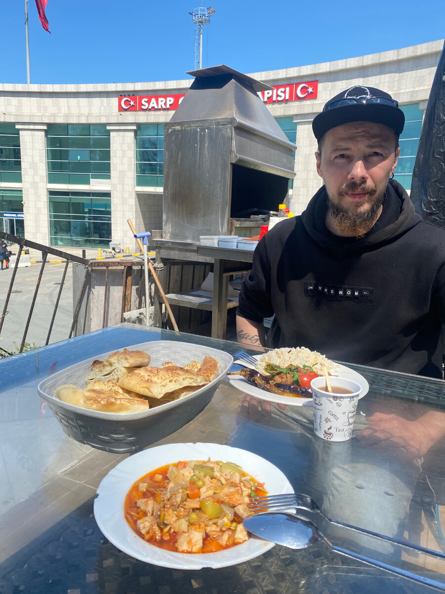 Завтрак в Сарпе