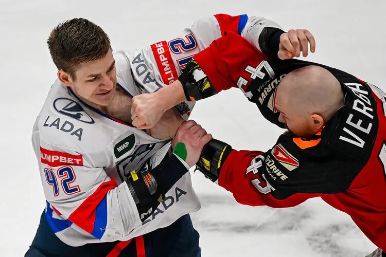    Источник фото: ХК «Авангард»