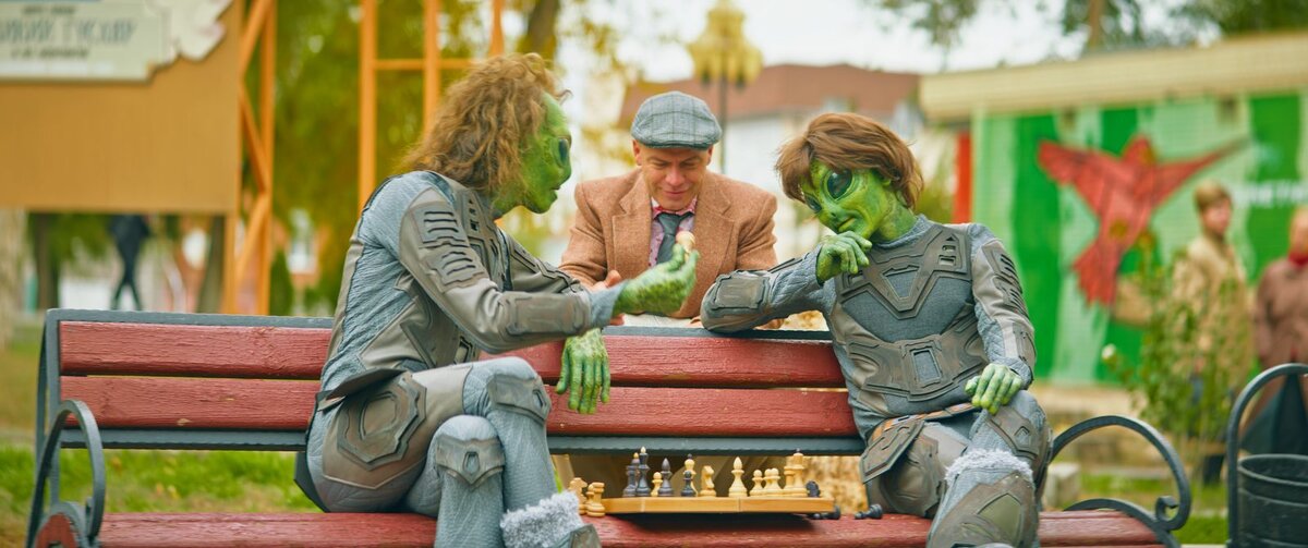 Источник фото: https://www.kino-teatr.ru/kino/movie/ros/161275/foto/1561109/