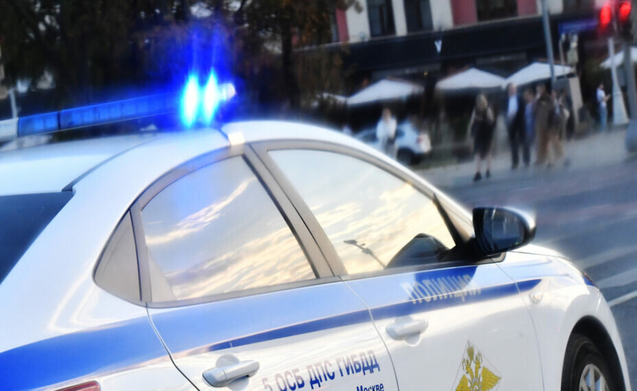    Полиция обнаружила женщину в неадекватном состоянии. Фото: Баранов Владимир/Globallook Press