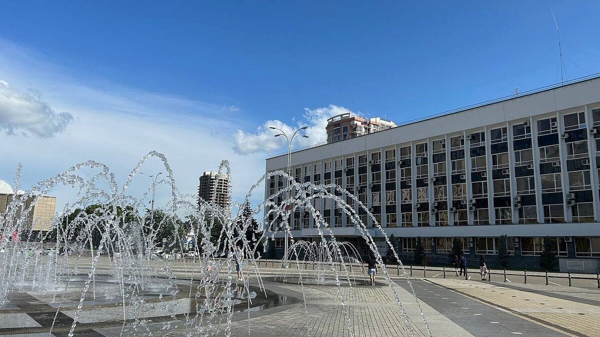 В Краснодаре стартовал сезон фонтанов | Краснодар. Новости | Дзен