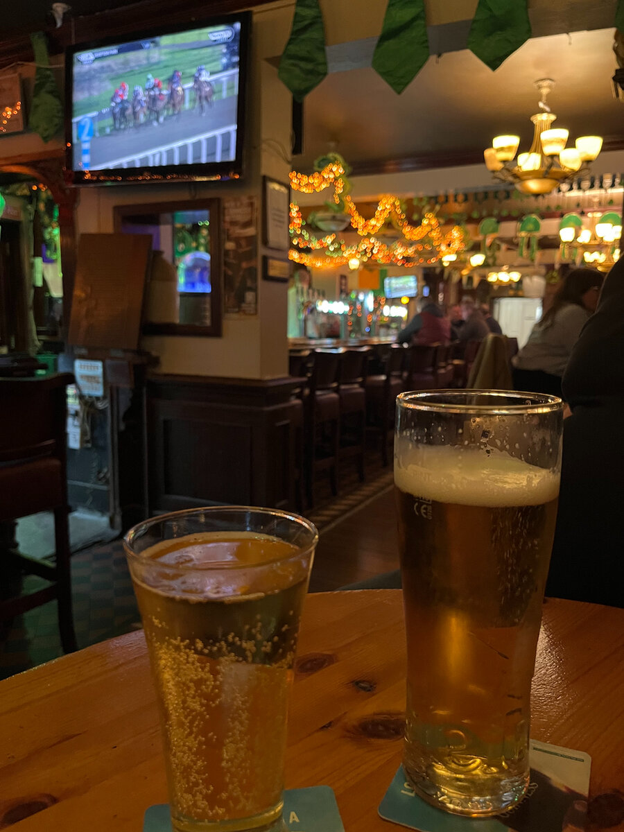 Вот они эти чудо-квадратики под каждым стаканом