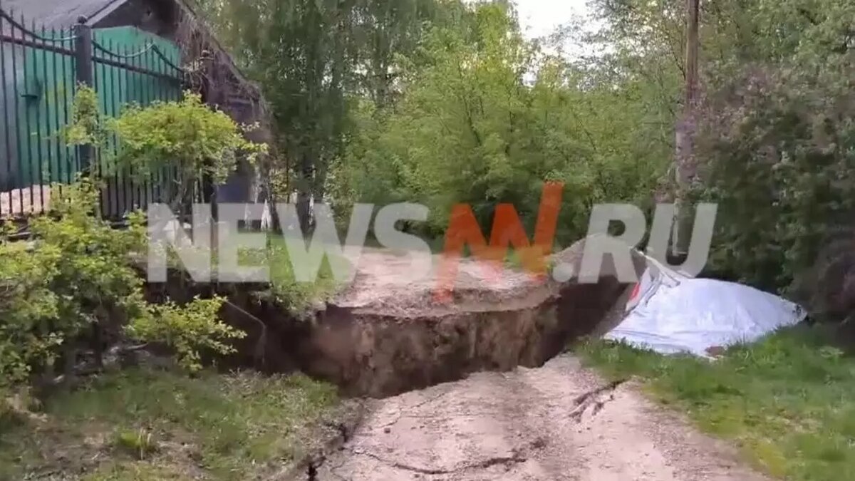 Узнали, что происходит под Нижним Новгородом после мощных оползней |  newsnn.ru | Дзен