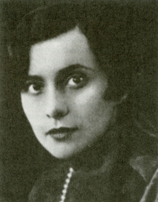 Нина Николаевна Берберова - русская писательница, поэтесса, педагог, автор документально-биографических исследований и мемуаров.