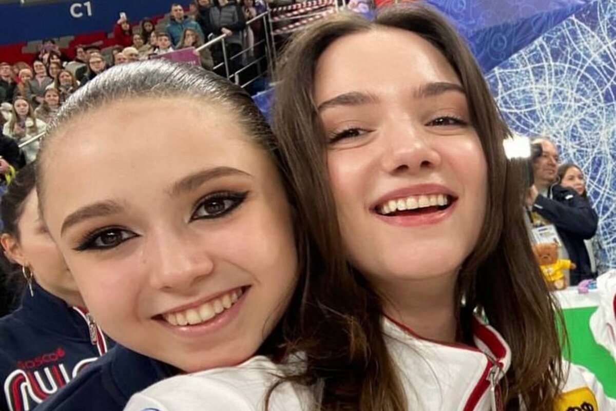     «Я хочу извиниться. Умерла бабушка Камилы Валиевой, а дедушка жив»: Евгения Медведева заявила, что всё перепутала