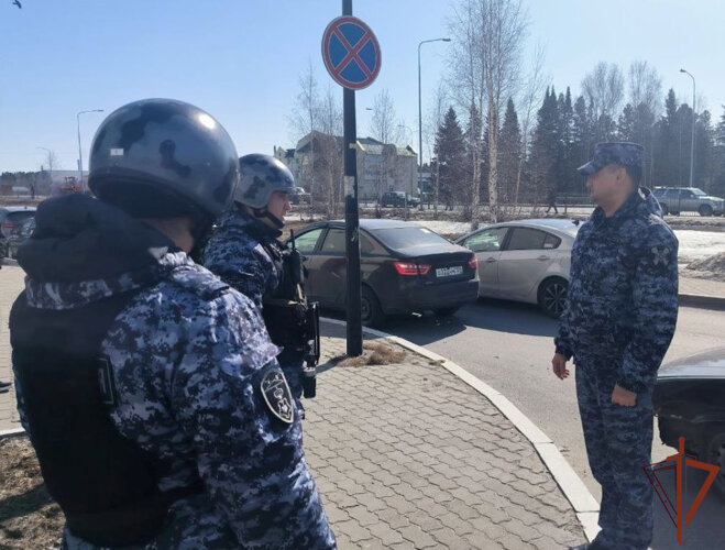    Заместитель командующего Росгвардии по УрФО приехал в Югру с проверкой