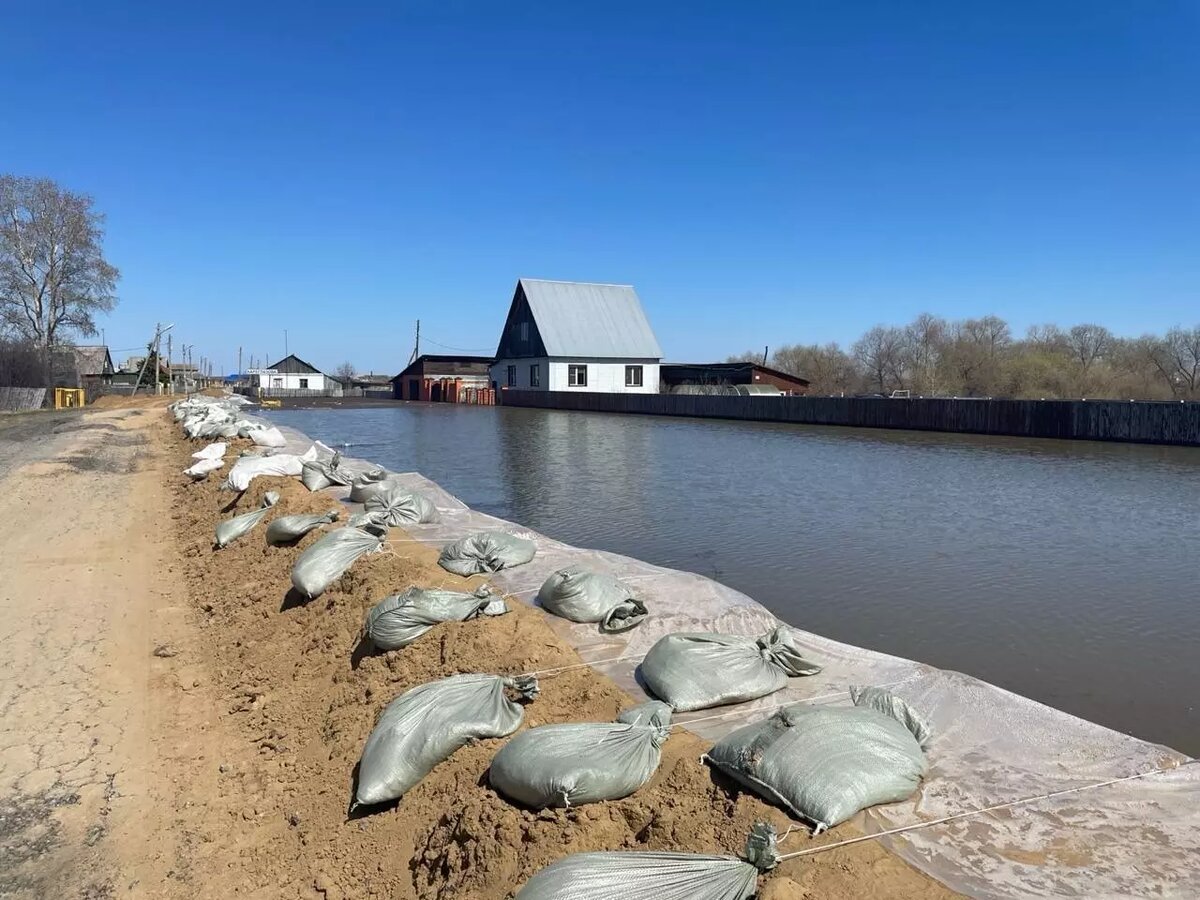 Кареглазова под водой: как выглядит тюменская деревня после прорыва дамбы |  nashgorod.ru | Дзен