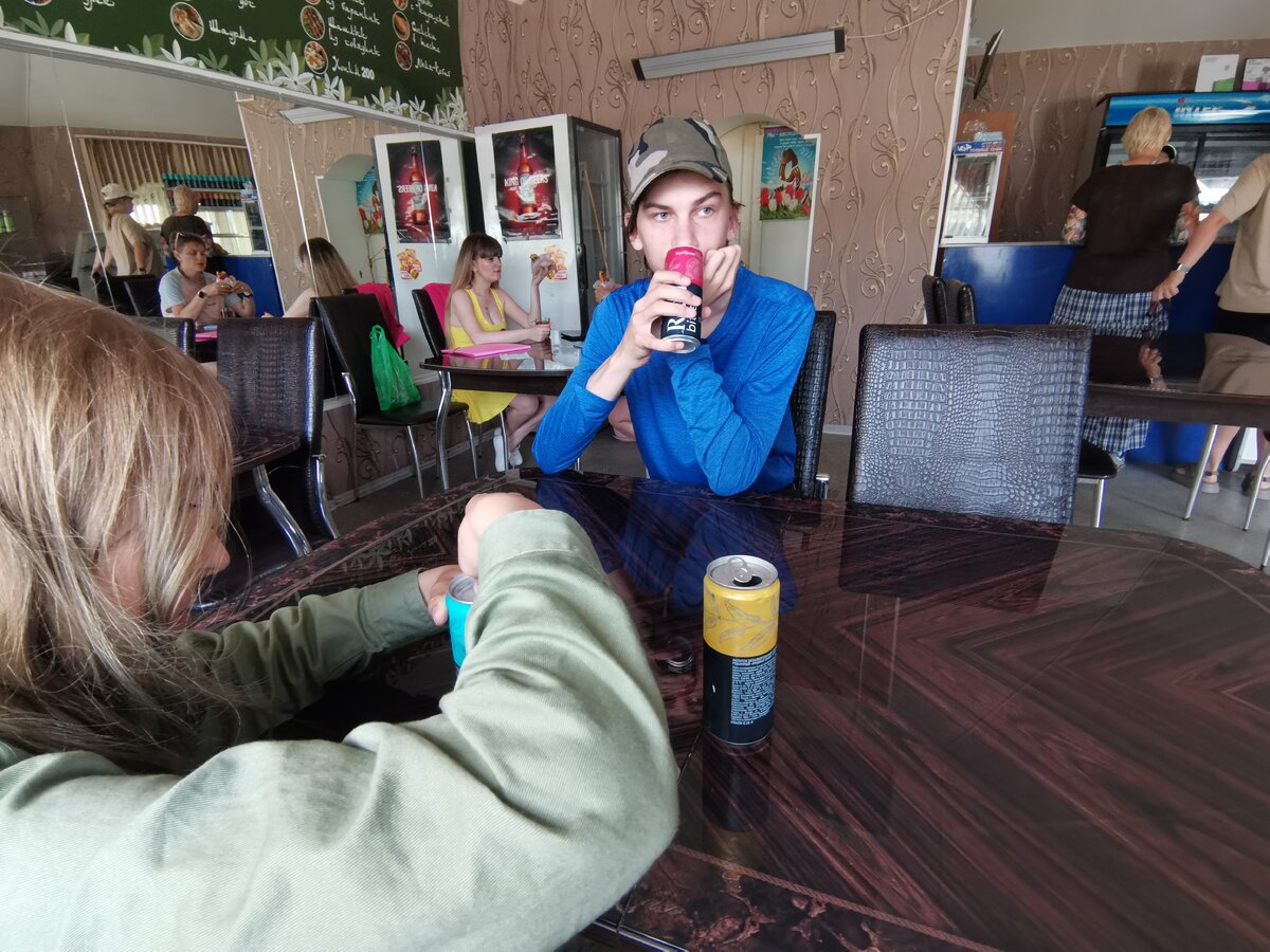 Ели неделю тут, вкусно