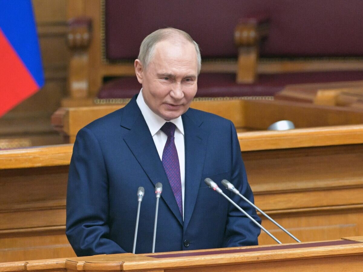    Президент РФ Владимир Путин выступает на заседании Совета законодателей РФ© РИА Новости / Алексей Даничев