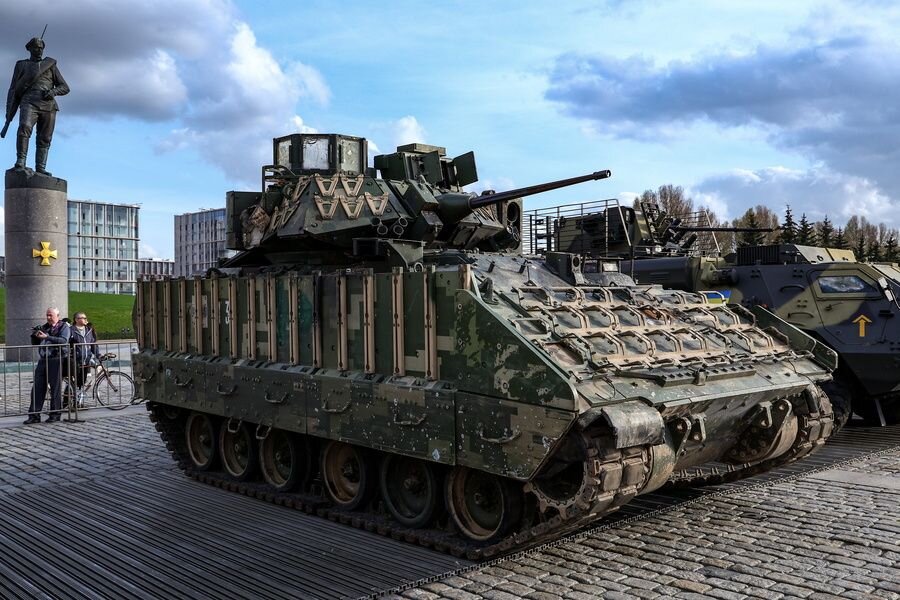    БМП М2 Bradley © Сергей Булкин/ТАСС