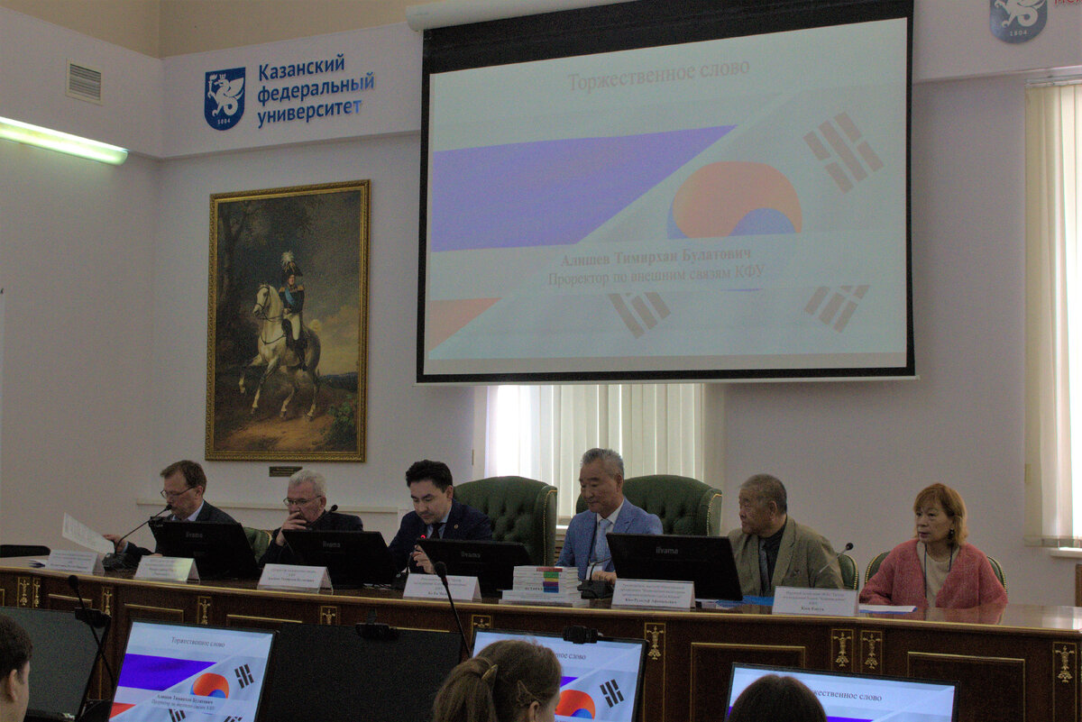 Проректор по внешним связям КФУ – Алишев Тимирхан Булатович