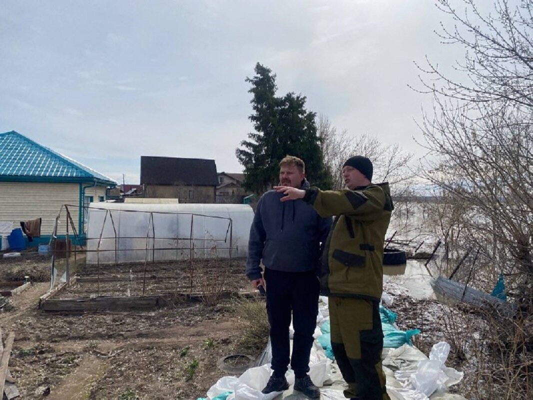 В 2016 вода неожиданно пришла с мелкой речки в черте города.  Фото: ФедералПресс / Наталья Шалыгина