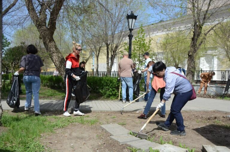    В Оренбурге прошел общегородской субботник, завтра — Всероссийский Белов Михаил Александрович