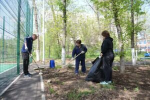  📷    В Оренбурге прошел общегородской субботник, завтра — Всероссийский Белов Михаил Александрович