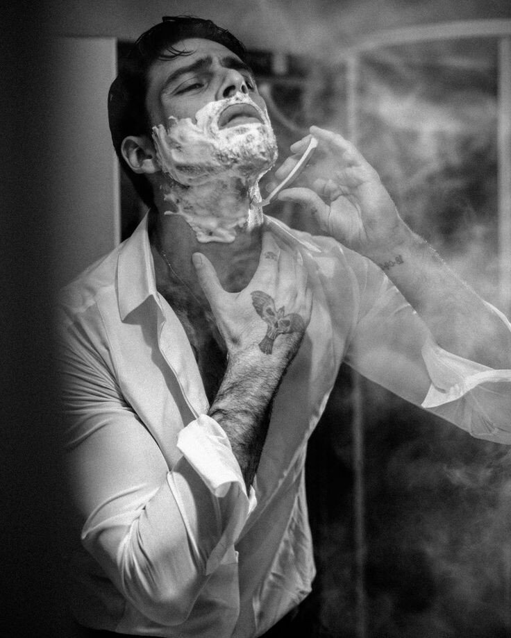 В слишком "хорошем", жертвенном мужчине ты не чувствуешь силы, опоры и уверенности.