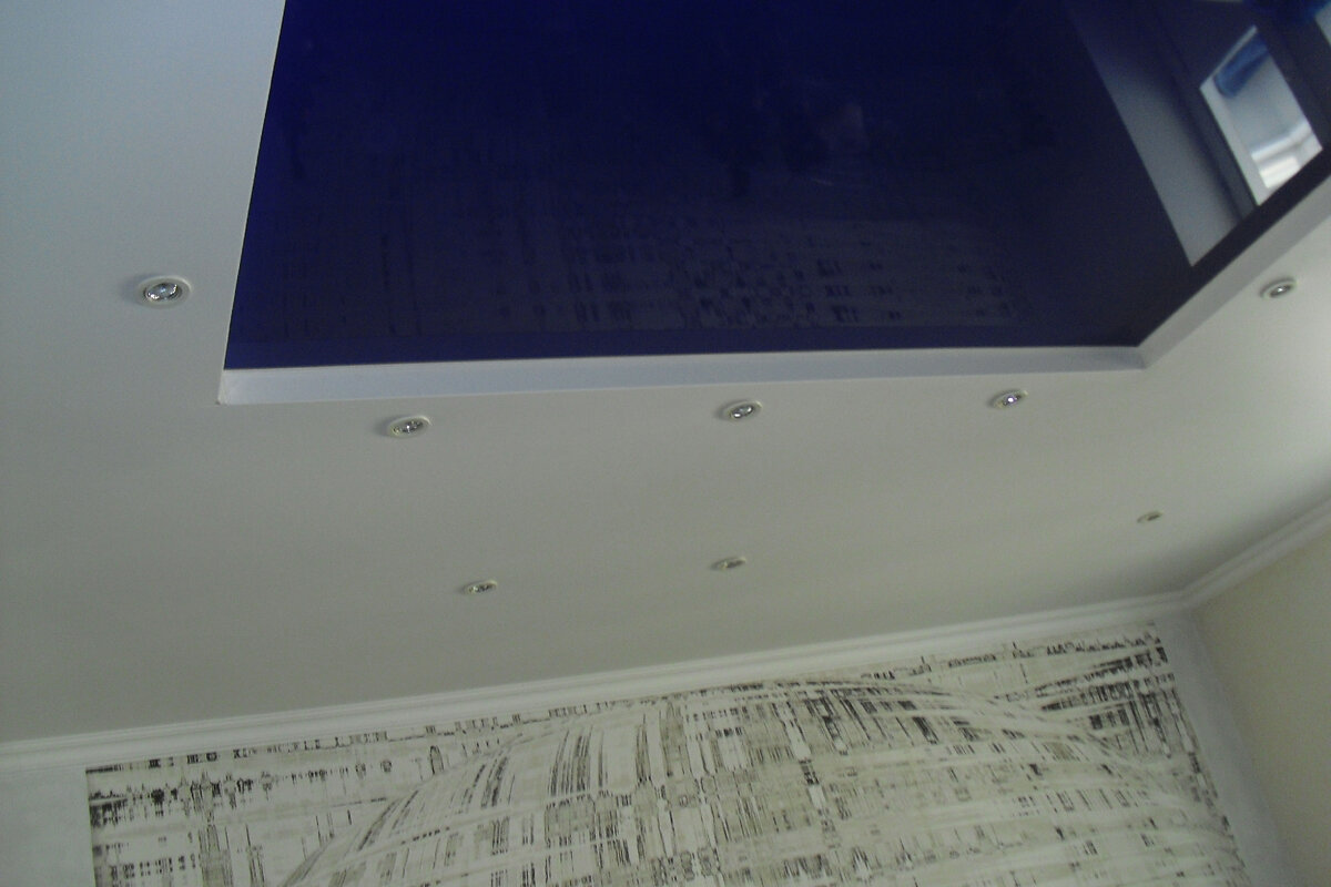 Иллюстрации фотографии стройки той самой квартиры. Архив автора