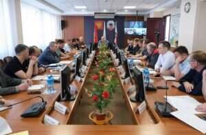  📷    Паслер в Орске провел заседание штаба по ликвидации последствий паводка Белов Михаил Александрович