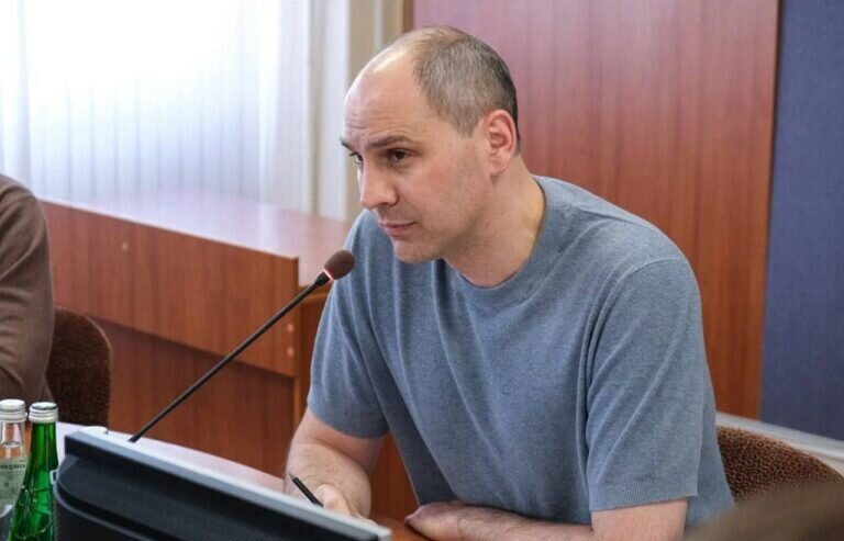    По указу Паслера продлен срок подачи заявлений для пострадавших от паводка оренбуржцев Белов Михаил Александрович