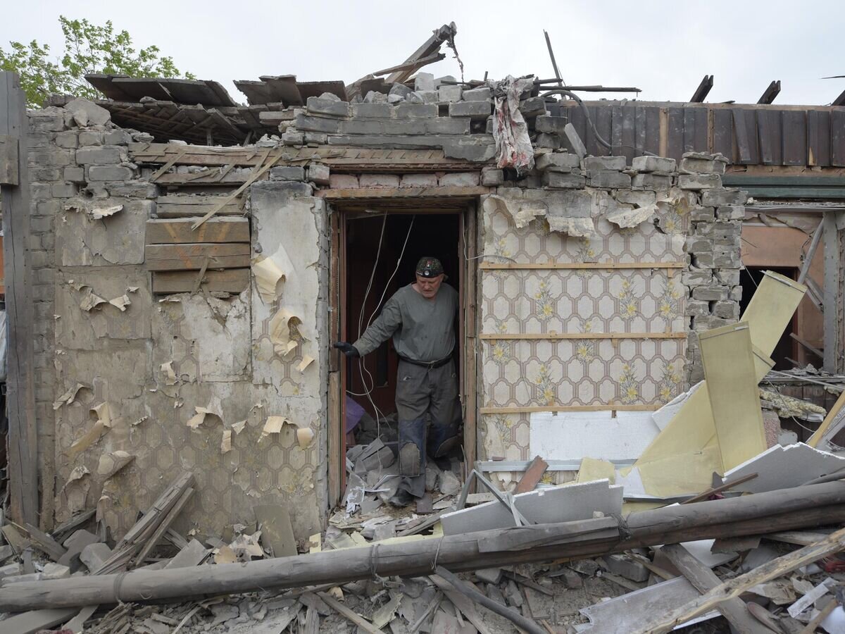    Дом в Кировском районе Донецка, разрушенный в результате обстрела со стороны ВСУ© РИА Новости / Таисия Воронцова