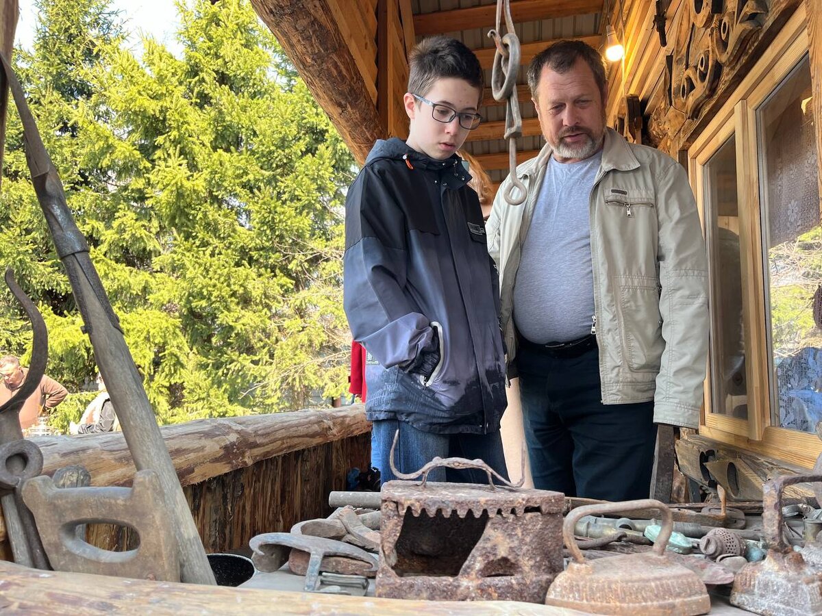 Большинство экспонатов музея найдены на чердаках старых домов, в огородах и на берегу речки Тулы