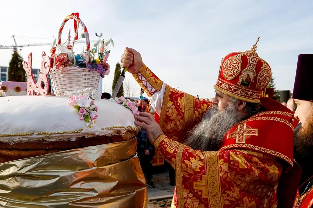    Огромный кулич и пасху освятят и раздадут всем желающим нижегородцам.