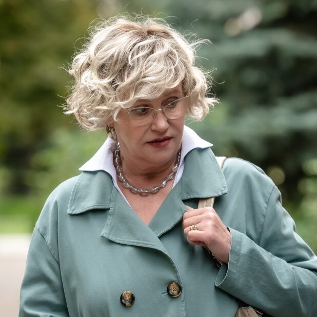     Пять новых российских мелодрам покажет платформа «Смотрим» на майские праздники