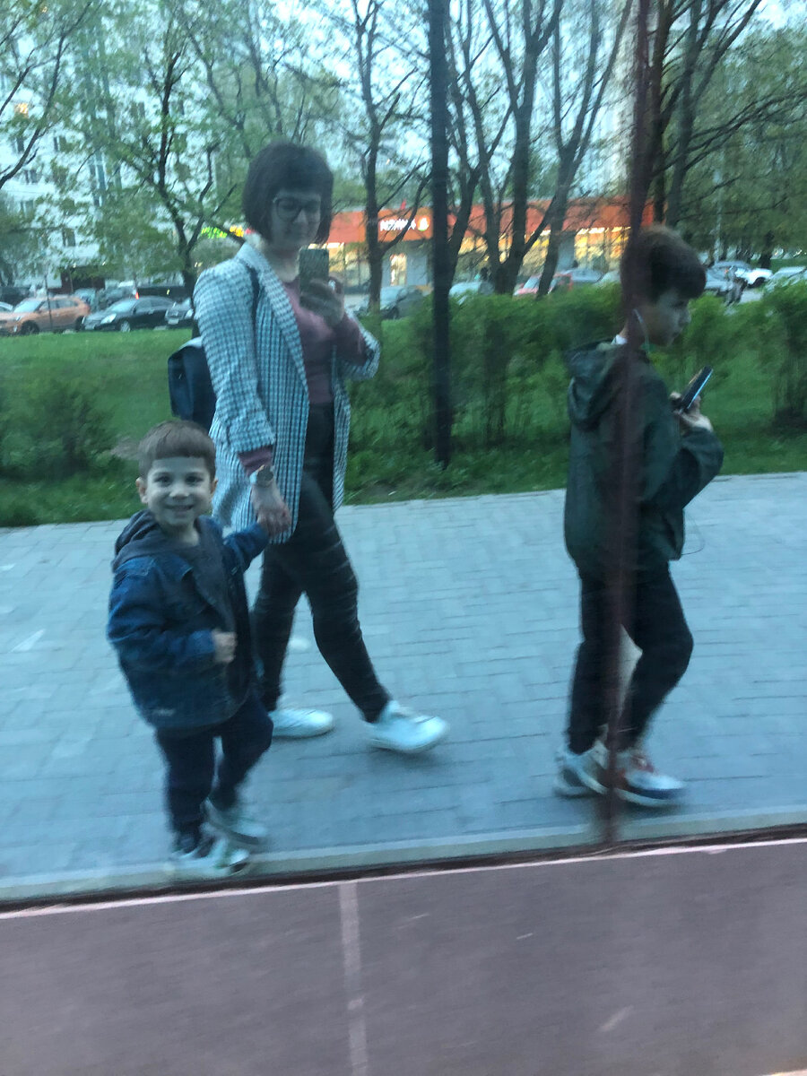 По пути в бассейн