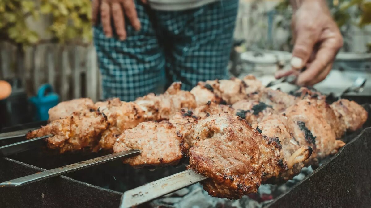 Какую угрозу несет готовое маринованное мясо для шашлыка? Предостережение  экспертов | 56orb.ru | Дзен