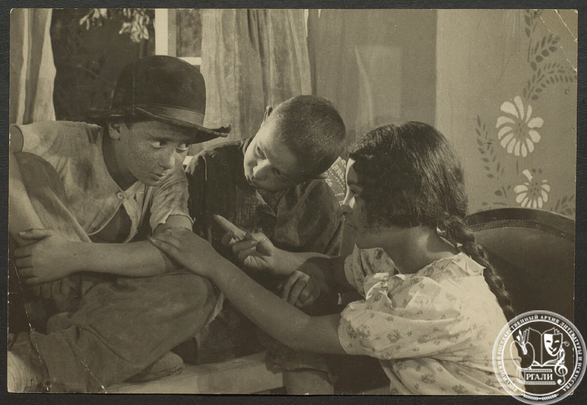 Фотография Т.Ф. Адельгейм в роли Бейлы из фильма «Еврейское счастье» (реж. А.М. Грановский). 1925 г. РГАЛИ. Ф. 2769. Оп. 1. Ед. хр. 9.