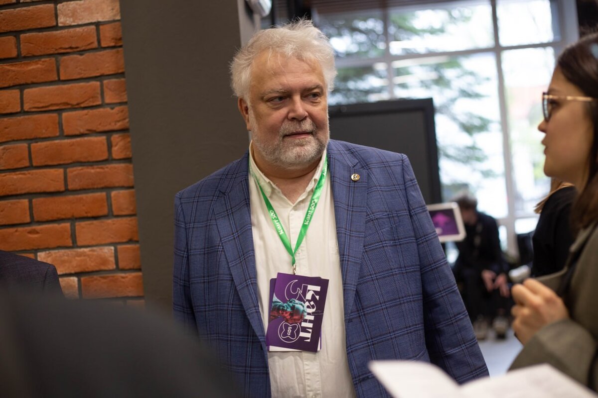 Заведующий кафедрой истории зарубежной философии МГУ им. М.В. Ломоносова Вадим Васильев