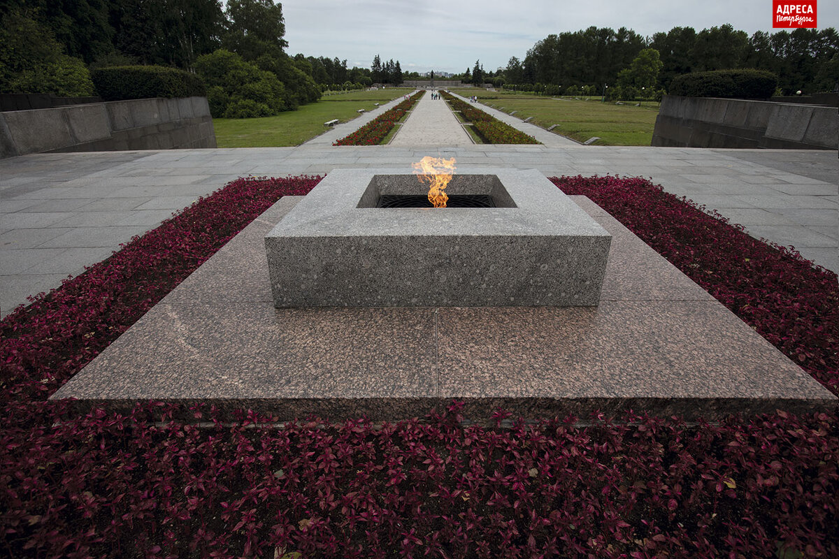 Пискарёвское мемориальное кладбище. Фотография Юрия Молодковца