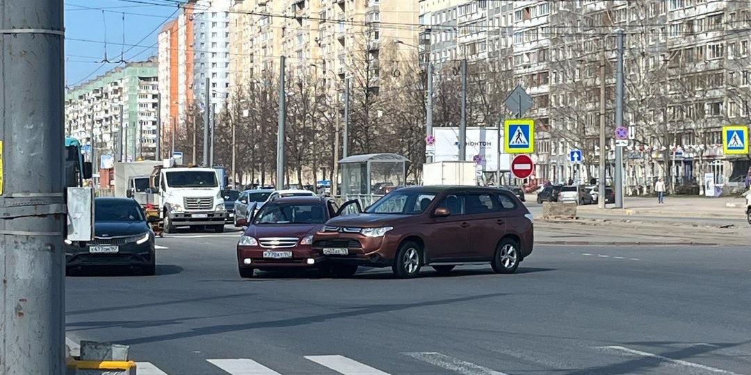 Что нельзя делать водителю после ДТП. Ответ автоюриста