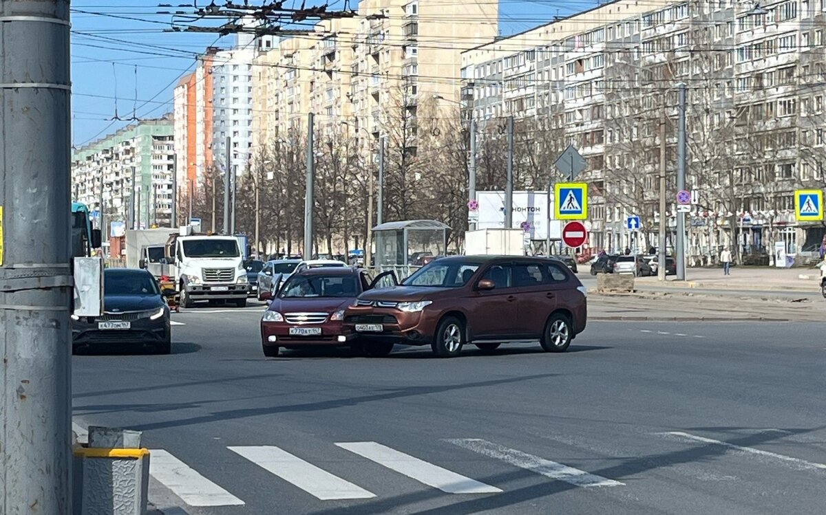 Что нельзя делать водителю после ДТП. Ответ автоюриста | Автоюрист. Всё о  ДПС. | Дзен