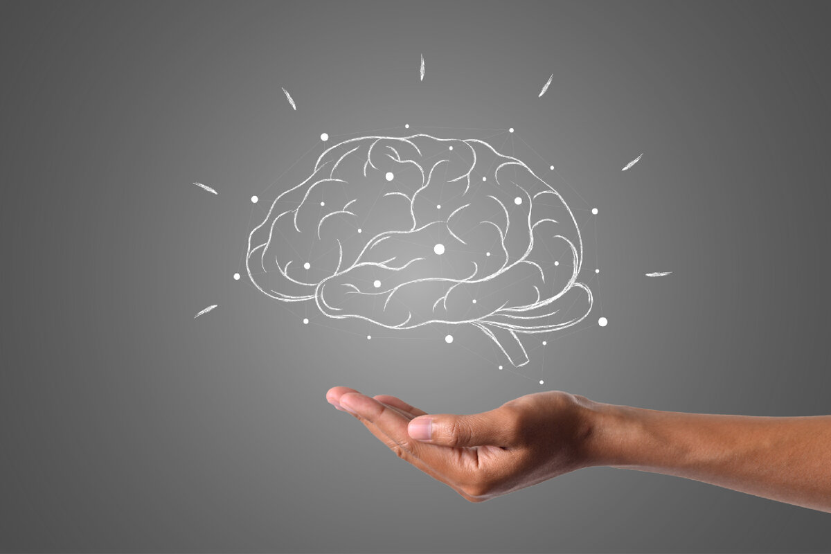 <a href="https://ru.freepik.com/free-photo/brain-writes-with-white-chalk-is-on-hand-draw-concept_6170400.htm#fromView=search&page=1&position=0&uuid=f144c358-ccc0-47b9-a1b1-601e14d5190d">Изображение от jcomp на Freepik</a>
