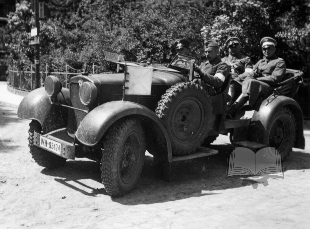 Adler Type 10 N Kübelwagen, один из первых немецких кюбельвагенов.