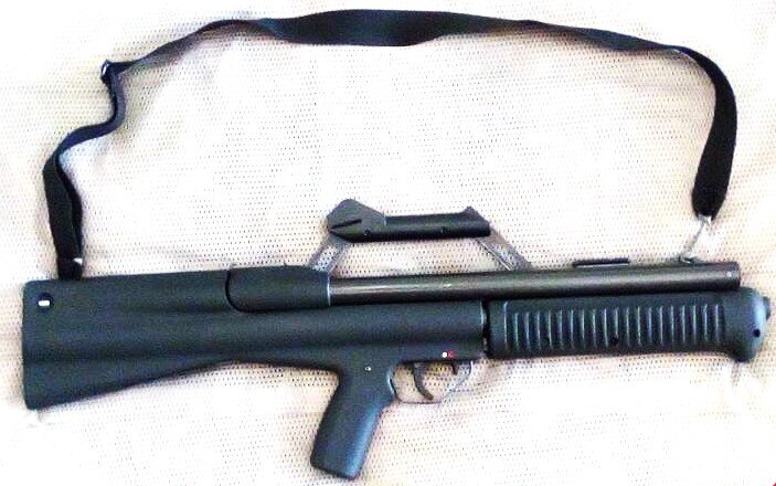 Тактическое ружье Neostead 2000. Вид справа.