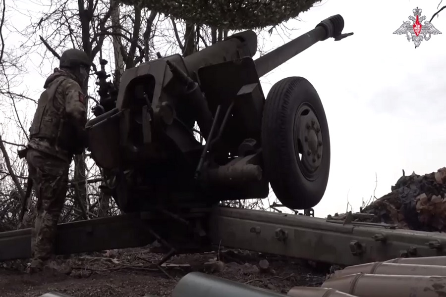 Боевая работа расчета 122-мм гаубиц Д-30 36-й общевойсковой армии группировки войск «Восток»Минобороны России