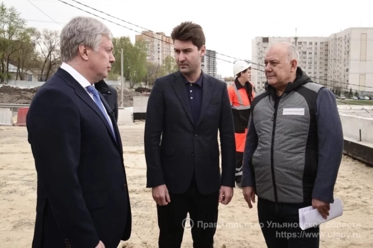    Нормальное движение трамваев по Минаевскому мосту восстановят в этом году