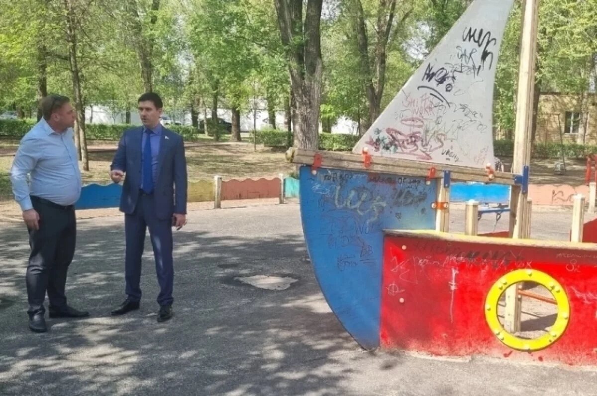    В Ростове отремонтируют детскую площадку в парке им. Сергея Тюленина