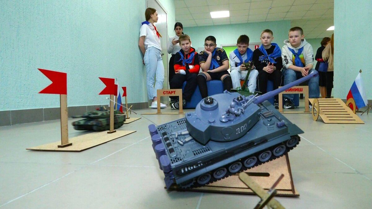    В Сургуте завершился проект, посвященный 80-летию Курской битвы