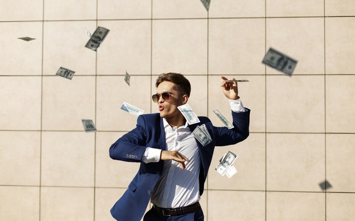    Воронежские миллионеры пополнят бюджет региона через НДФЛ всего на 3,2 млрд рублей Фото с ru.freepik.com