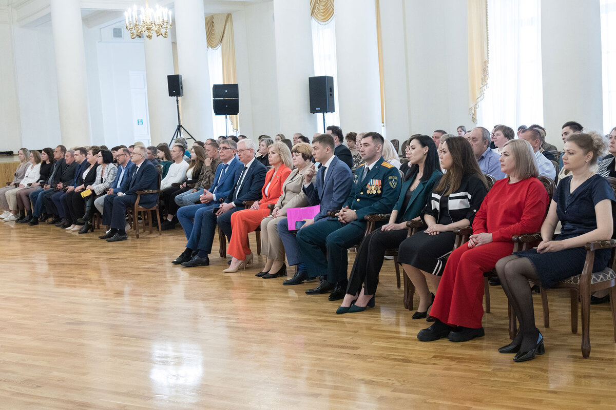 Работники скорой помощи отмечают свой профессиональный праздник | Вести  Тула | Дзен