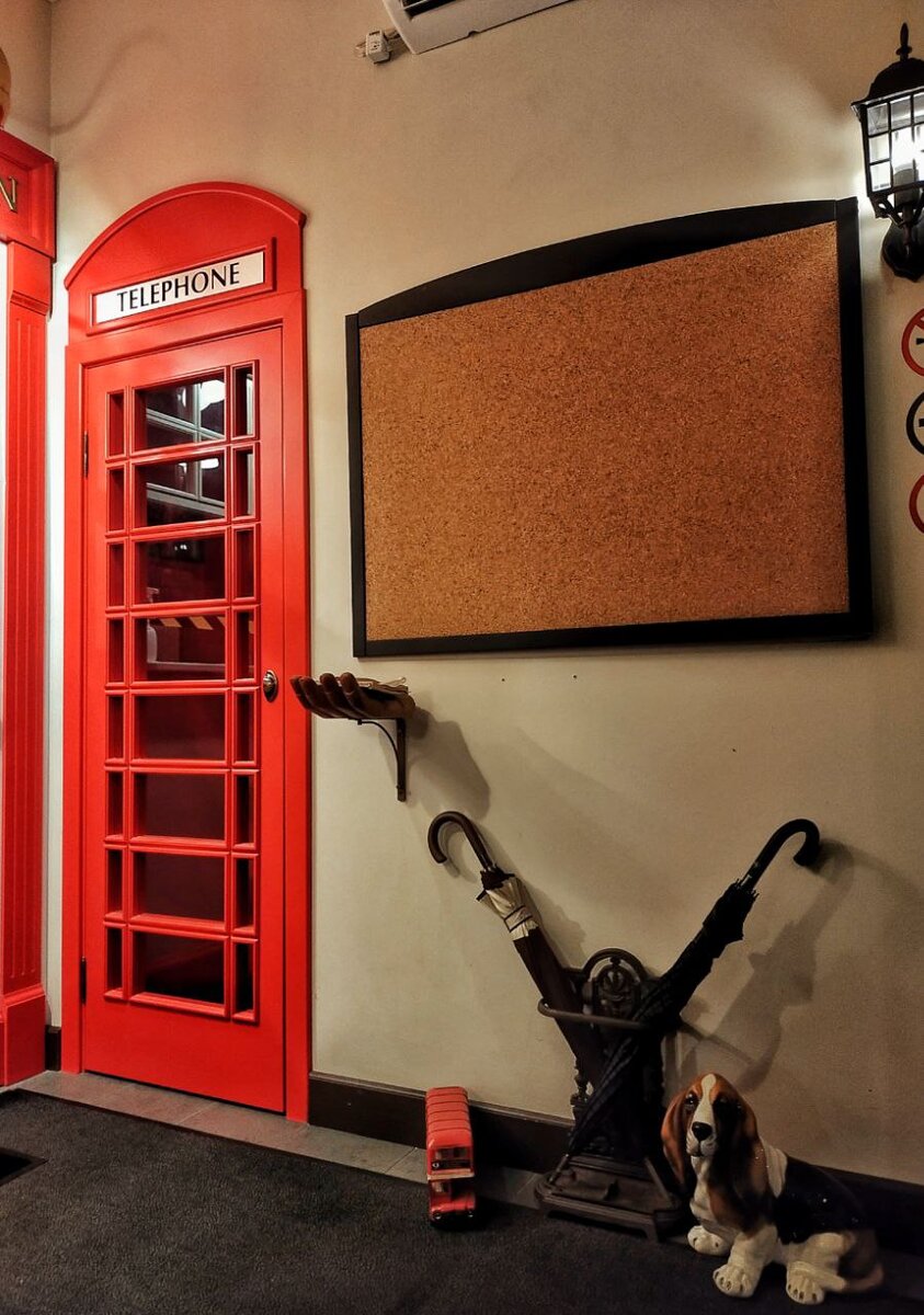 Не хватает лишь гвардейцев