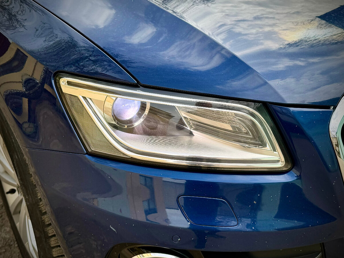 Всех приветствую! Сегодня у нас в студии Audi Q5. Штатно автомобиль на ксеноновых фарах, качество света которых со временем упало.-1-2