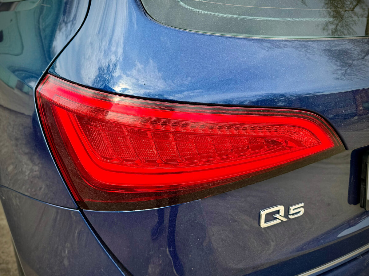 Всех приветствую! Сегодня у нас в студии Audi Q5. Штатно автомобиль на ксеноновых фарах, качество света которых со временем упало.-2