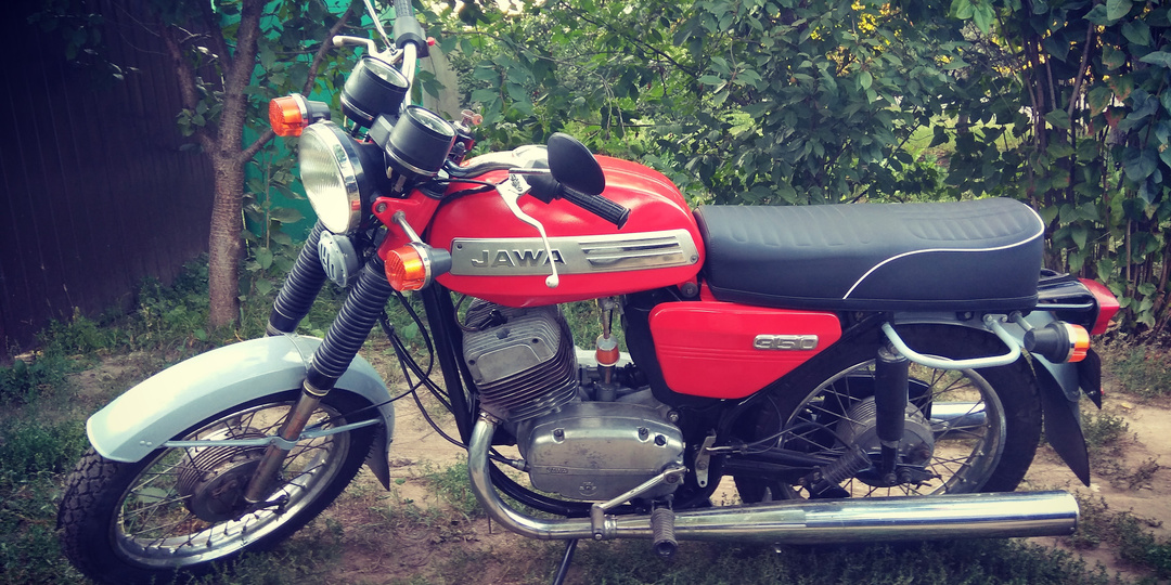 "Даже не знал, что их еще делают", узнал сколько сейчас стоит легендарная Ява, новая, в разных обличиях и даже такая, какой все ее помнят